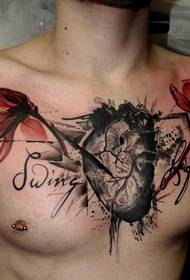 Vīriešu glīts tetovējums krūtīs