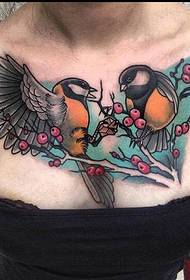 perempuan dada busana klasik gambar burung tato warna tampan