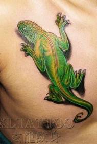 ຮູບແບບ tattoo ຫນ້າເອິກແລນແລນ