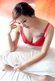 puting malambot na sexy MM maganda ang kaakit-akit na dibdib ng tattoo larawan larawan 56970- napakarilag magagandang sexy maganda ang babaeng dibdib na tattoo tattoo na larawan