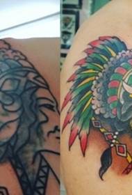 kleurde Yndiaan op 'e rjochter skouder Tattoo fan stylkarakter