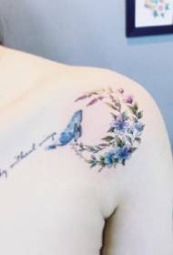 un ensemble de 20 petites filles sexy tatouage de la clavicule fraîche