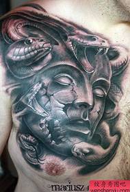 tette maschili Modello di tatuaggio classico Medusa cool