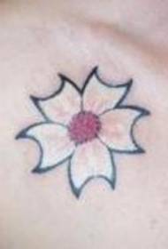 olkapää väri yksinkertainen valkoinen kukka tatuointi malli
