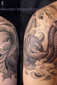 muška ramena do prednjih prsa modni klasični uzorak tetovaža zmija