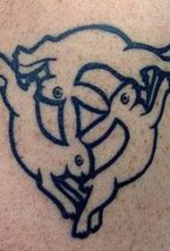 Patrón de tatuaje de conejo simple de hombro