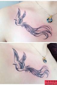 a woman Clavicle totem phoenix tattoo patroon