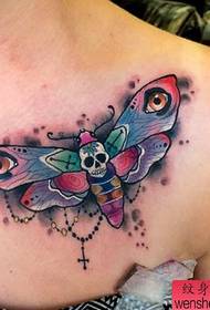 vroulike skouerkleurmot tattoo tatoeëring vir die liggaam; 57347 @ tatoeëring op die borskas van die borskas