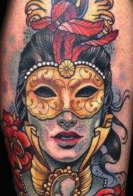 μεγάλη μάσκα μπάντας και φτερό μυστήριο μοτίβο τατουάζ κορίτσι χρώμα