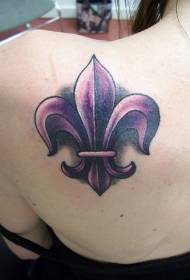 vrouwelijke schouder kleur paarse iris tattoo patroon