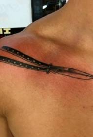 Taktak Tato Budak Lalaki Bahu Jalan Hideung Gambar Dagger Tattoo