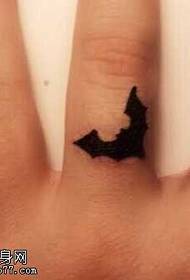 Tatoveringsmønster for finger bat totem