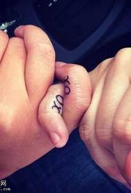 Mfano mdogo wa tatoo la herufi ndogo