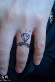 Motif de tatouage diamant noir doigt
