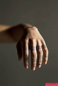 Ujjgyűrű tetoválás egyszerű vonal tetoválás minta működik kép elismerését