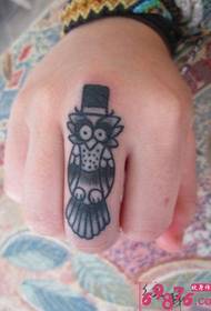 Finger cute owl tattoo picture