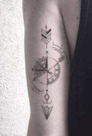 Geometric element tattoo men student student in kompeni na akara onyunyo tattoo