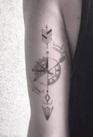 Geometric element tattoo tus txiv neej kawm ntawv txhais caj npab ntawm ntawm xub ntiag thiab cov cim tattoo duab