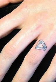 Pequena e fermosa tatuaxe de diamantes