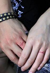 Make a vow of love on a small finger