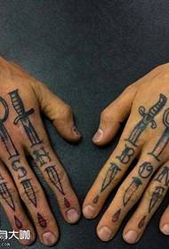 Палець меч татуювання візерунок
