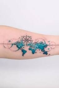 Tato warna lengan kecil - satu set corak tatu segar berwarna kecil di lengan kecil