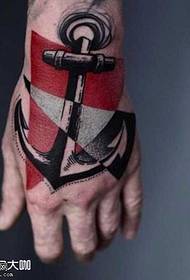 Uzorak za tetoviranje prsta sidrom