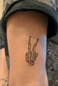 Lámh tattoo cnámh lámh fear mór mac léinn ar phictiúr dubh dubh tattoo cnámh