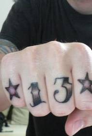 انگشت شماره 13 الگوی خال کوبی پنج ستاره ای