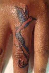 Patrón de tatuaje de dedo de pájaro azul