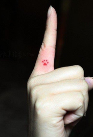 Finger-loving cat paw print tattoo pattern