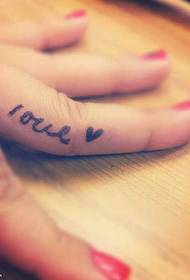 Палец английский маленький образец любви татуировки