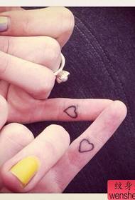 Prst ljubav uzorak tetovaža