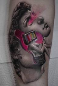 Personagem retrato tatuagem garota personagem retrato pintado tatuagem imagem no braço