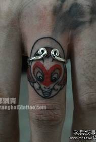 Dedo macaco bonito rei macaco goku tatuagem padrão
