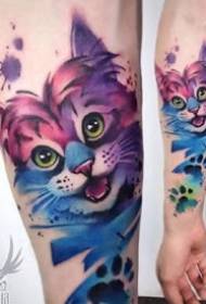 Tatuiruotės tendencija - spalvotas mielas kačiuko šuniuko rankos tatuiruotės paveikslėlis