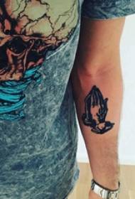 Priye men ilistrasyon tatoo men gason sou foto devwe nan lapriyè foto tat