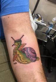 Snail tatoveringsmønster mandlig snegl tatovering billede på armen