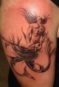 fotos realistas de tatuagem de sereia masculina e feminina de ombro