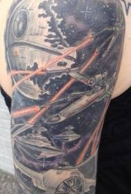 Vecchia immagine colorata del tatuaggio di tema del grande pianeta guerra stile fumetto