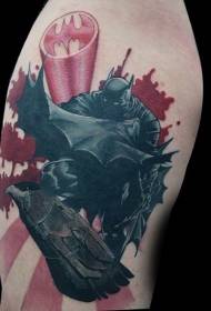 modello di tatuaggio batman colorato spalla maschile