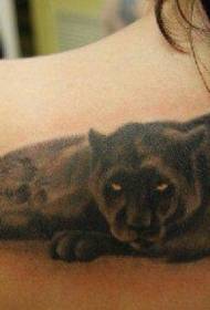mudellu di tatuaggi di realtà di pantera à spalla