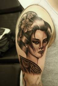 Arm Asiatiese styl swart en wit geisha-portretpatroon geisha blomme en vlinder tatoeëerpatroon