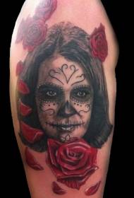 tatuaggio di ritratto della donna di stile messicano di colore della spalla