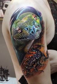 reális stílusú színes kígyó és a skorpió tetoválás mintát