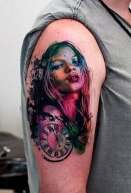 plecu akvareļa stila sievietes portreta tetovējuma raksts