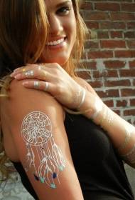 hvid blæk stil drømfanger skulder tatoveringsmønster