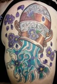 figura e bukur e tatuazhit me Ujori me ngjyra të bukura