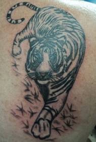 spalla nera di Tigre grande mudellu di tatuaggi