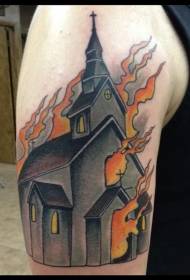 Modello di tatuaggio chiesa bruciante colore spalla